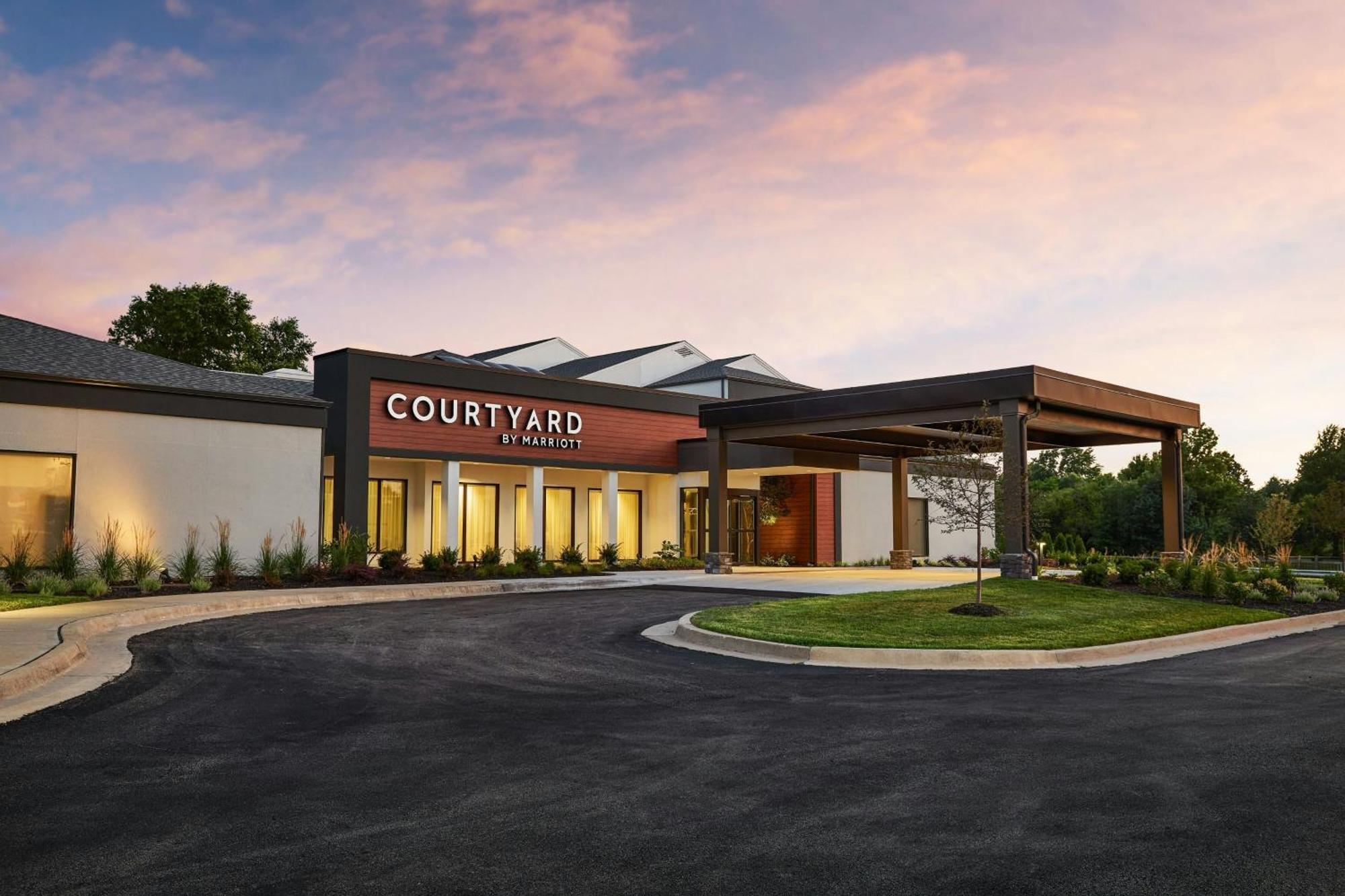 Courtyard Kansas City Overland Park/Metcalf, South Of College Boulevard Exterior photo