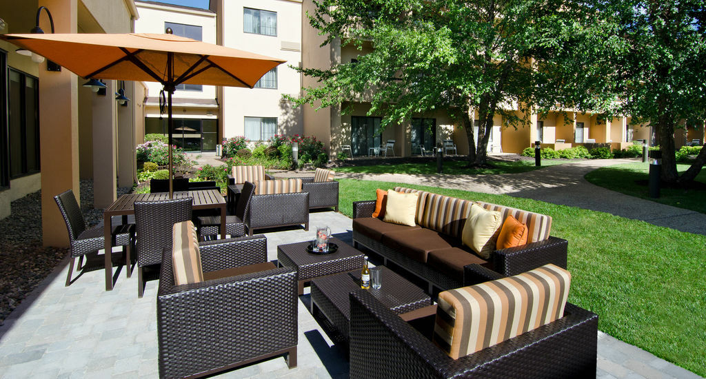 Courtyard Kansas City Overland Park/Metcalf, South Of College Boulevard Exterior photo